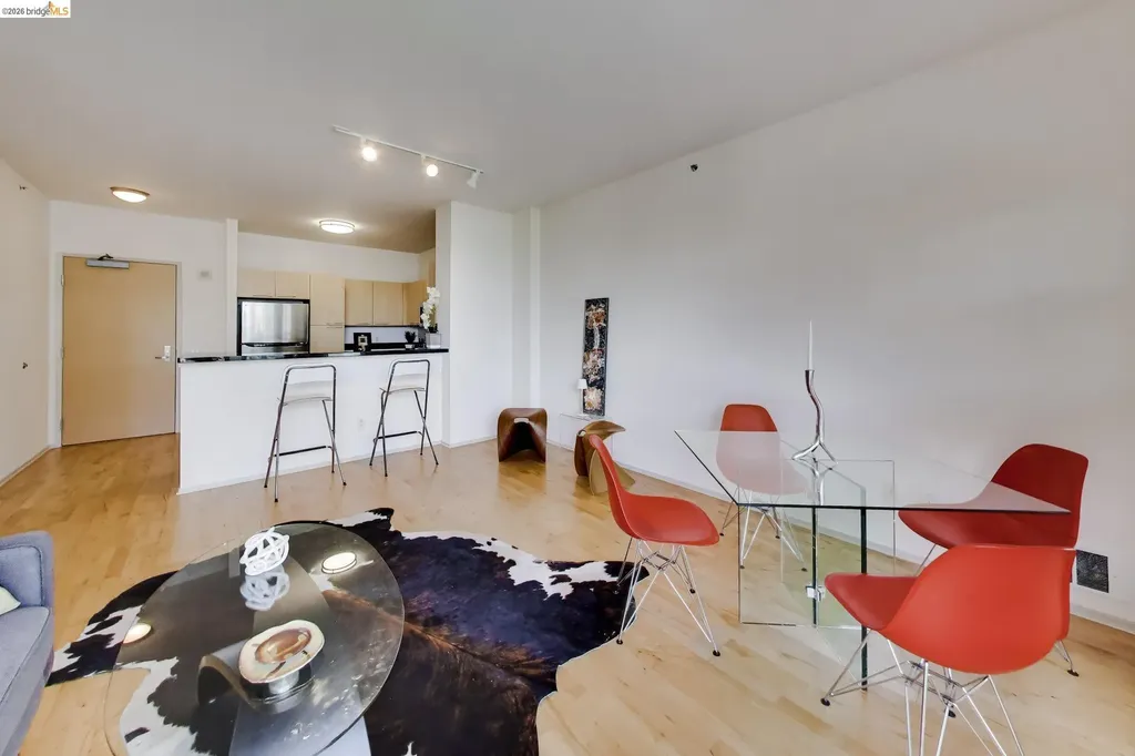 1 Lakeside Drive Oakland CA 94612