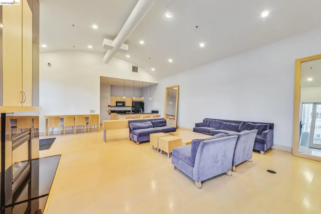 1 Lakeside Drive Oakland CA 94612