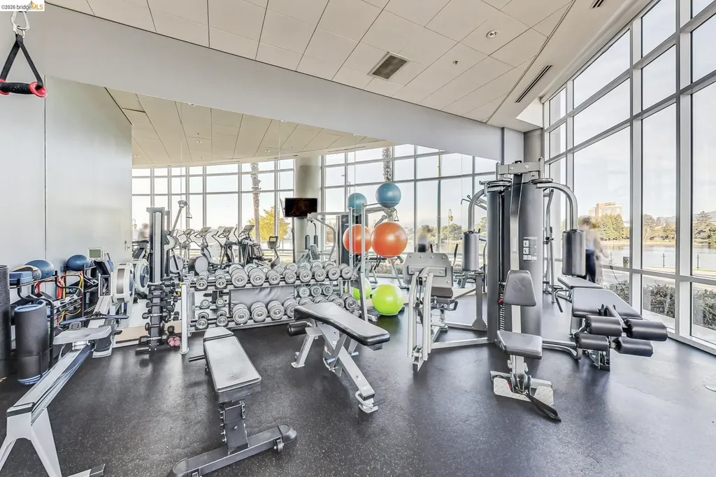 1 Lakeside Drive Oakland CA 94612