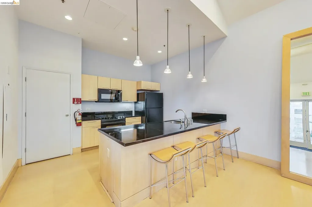 1 Lakeside Drive Oakland CA 94612
