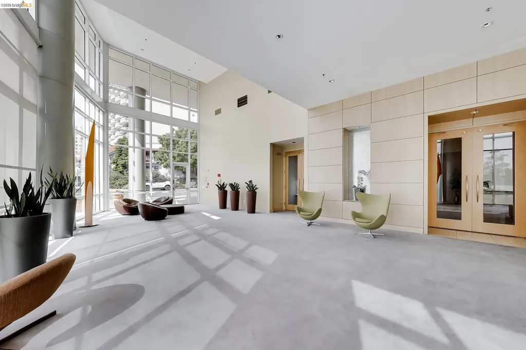 1 Lakeside Drive Oakland CA 94612