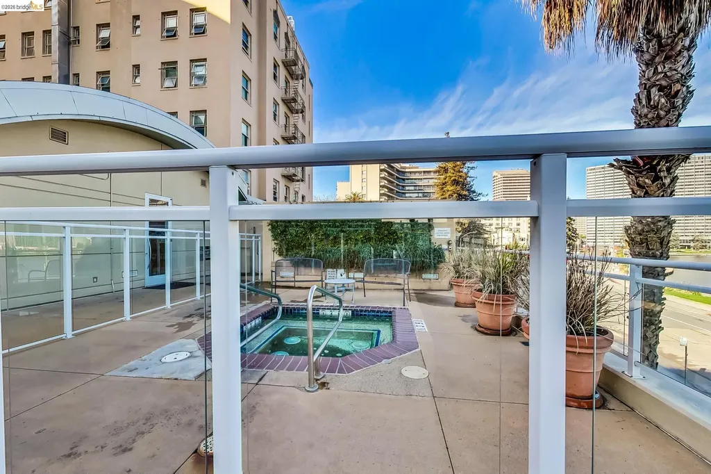 1 Lakeside Drive Oakland CA 94612
