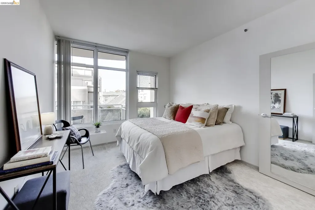 1 Lakeside Drive Oakland CA 94612