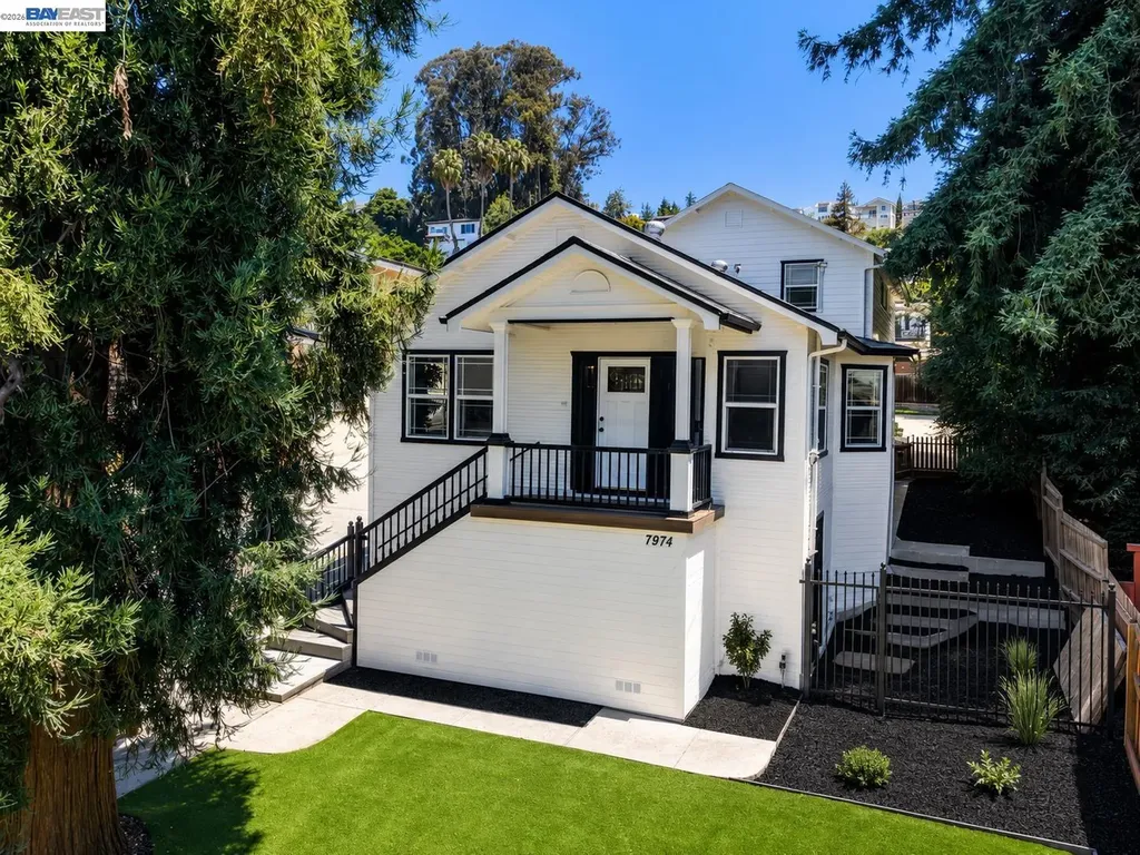 7974 Hillmont Drive Oakland CA 94605
