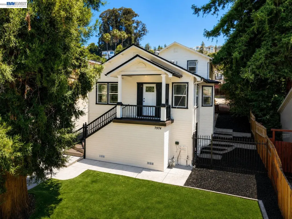 7974 Hillmont Drive Oakland CA 94605