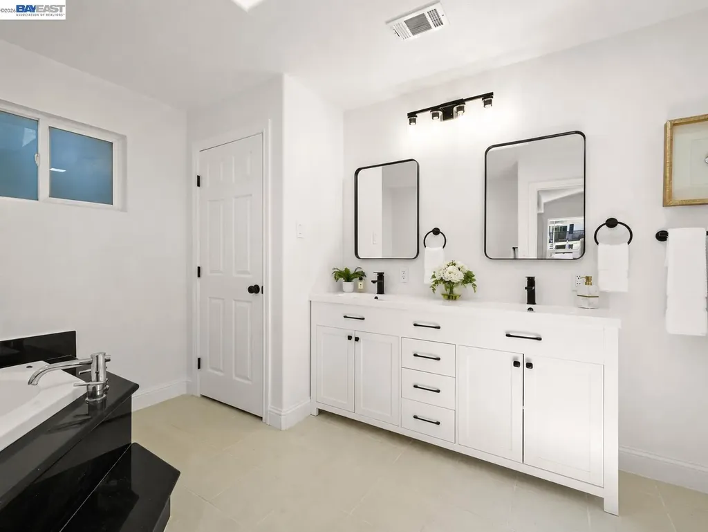 7974 Hillmont Drive Oakland CA 94605