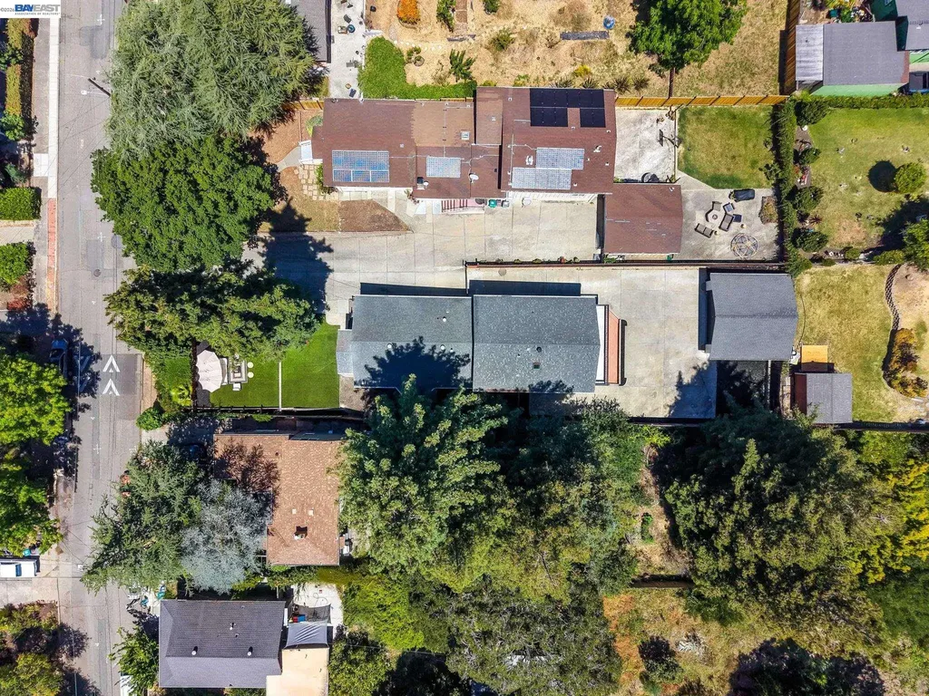 7974 Hillmont Drive Oakland CA 94605