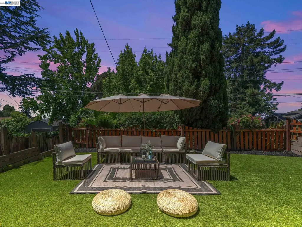 7974 Hillmont Drive Oakland CA 94605