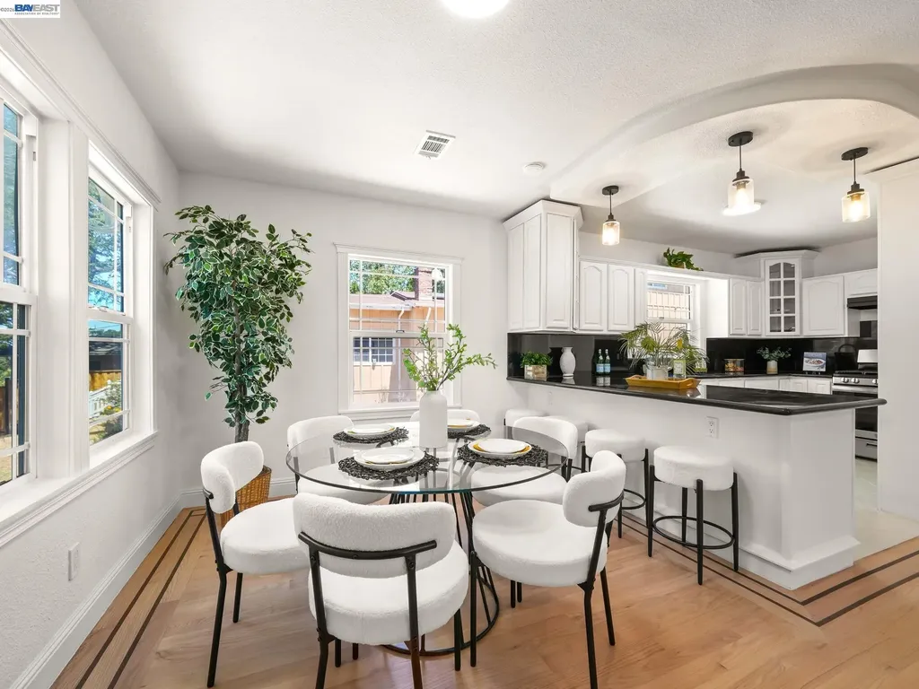 7974 Hillmont Drive Oakland CA 94605