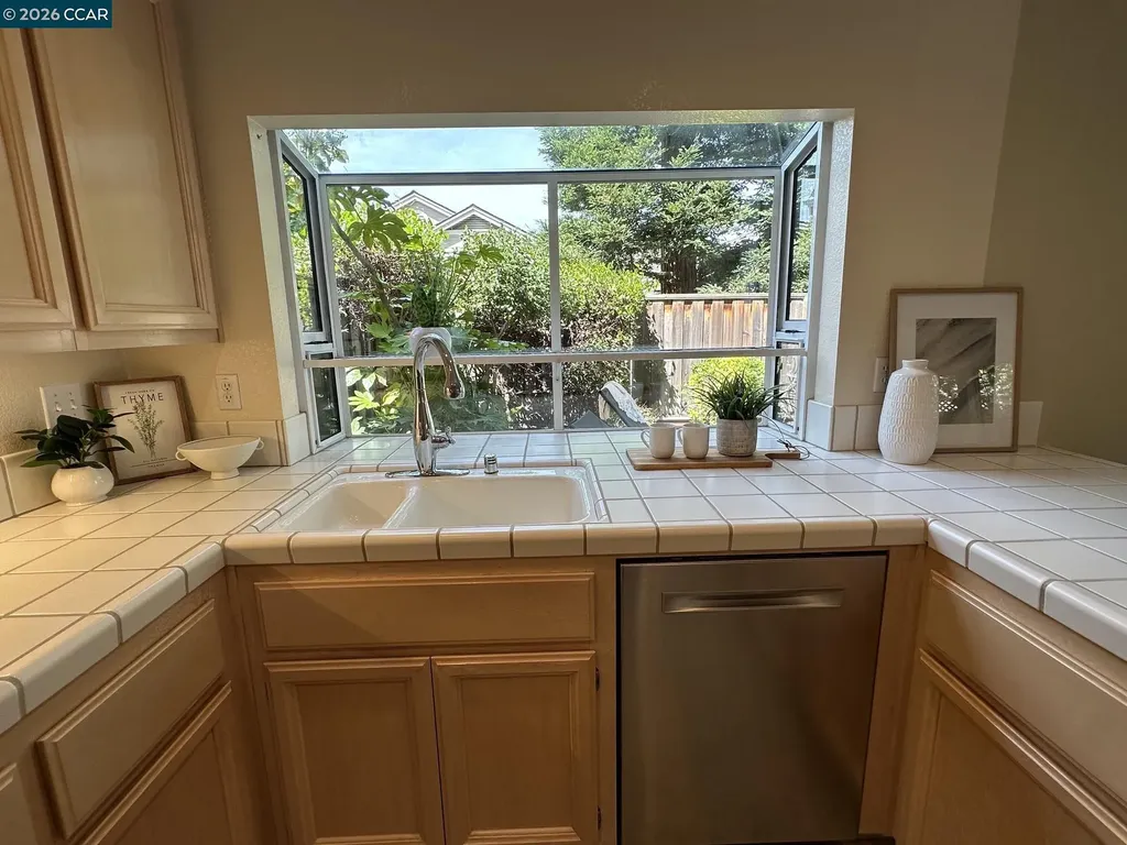 508 Valley View Court Martinez CA 94553