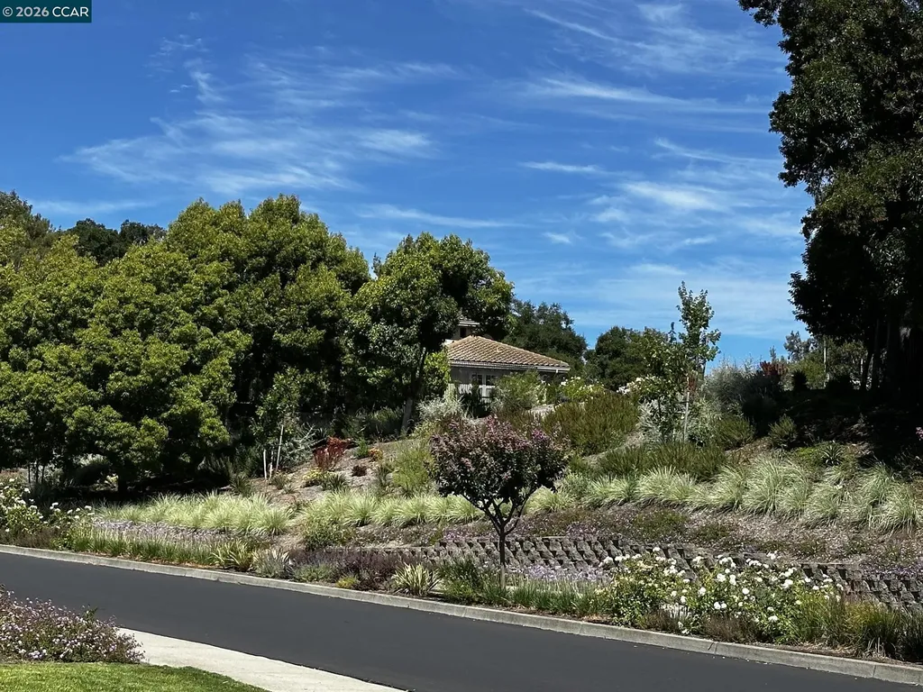 508 Valley View Court Martinez CA 94553
