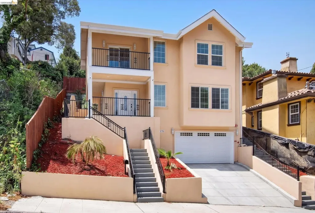 6105 Oakdale Avenue Oakland CA 94605