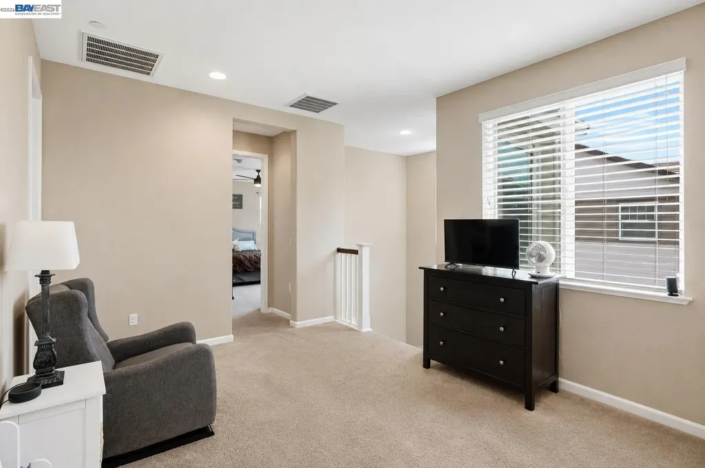 146 Halsey Way Pittsburg CA 94565