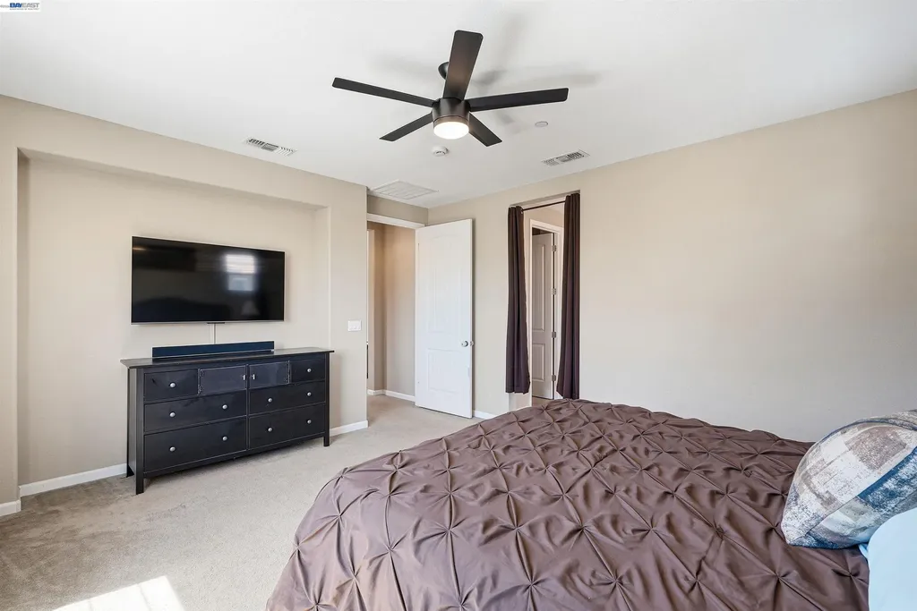 146 Halsey Way Pittsburg CA 94565