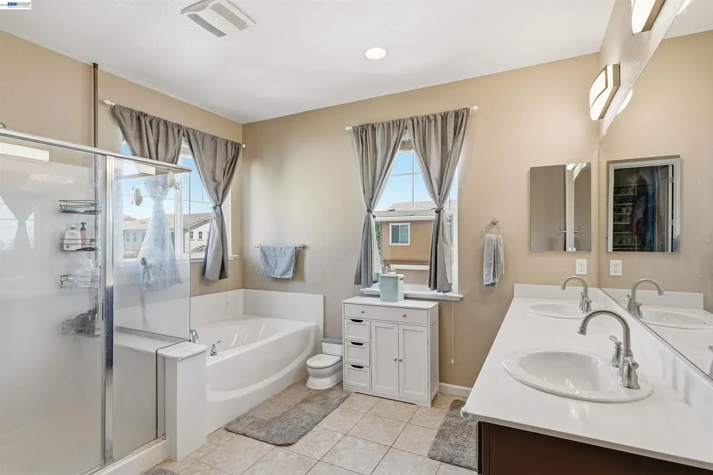 146 Halsey Way Pittsburg CA 94565