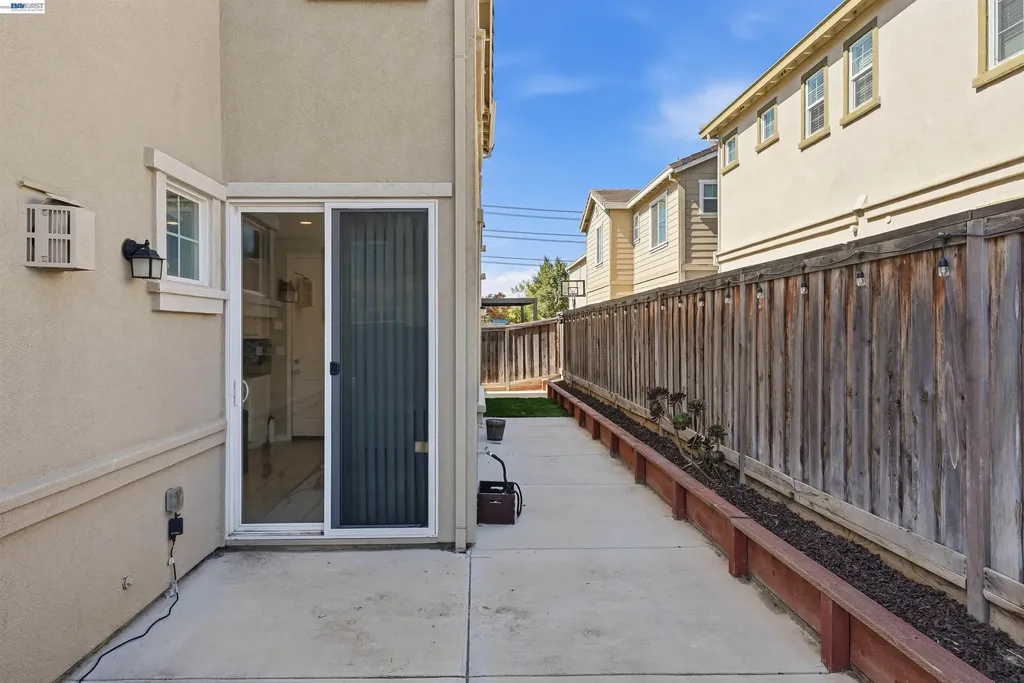 146 Halsey Way Pittsburg CA 94565