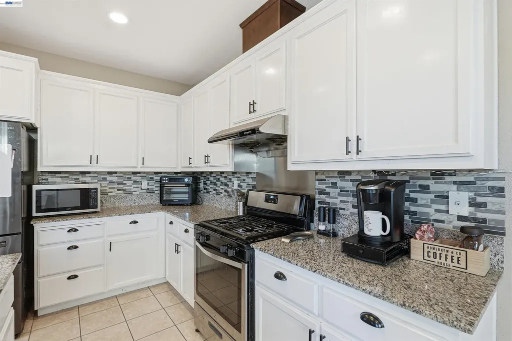 146 Halsey Way Pittsburg CA 94565