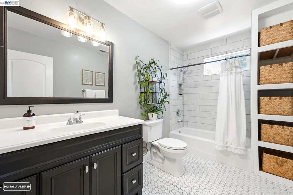 3212 D Hayward CA 94541