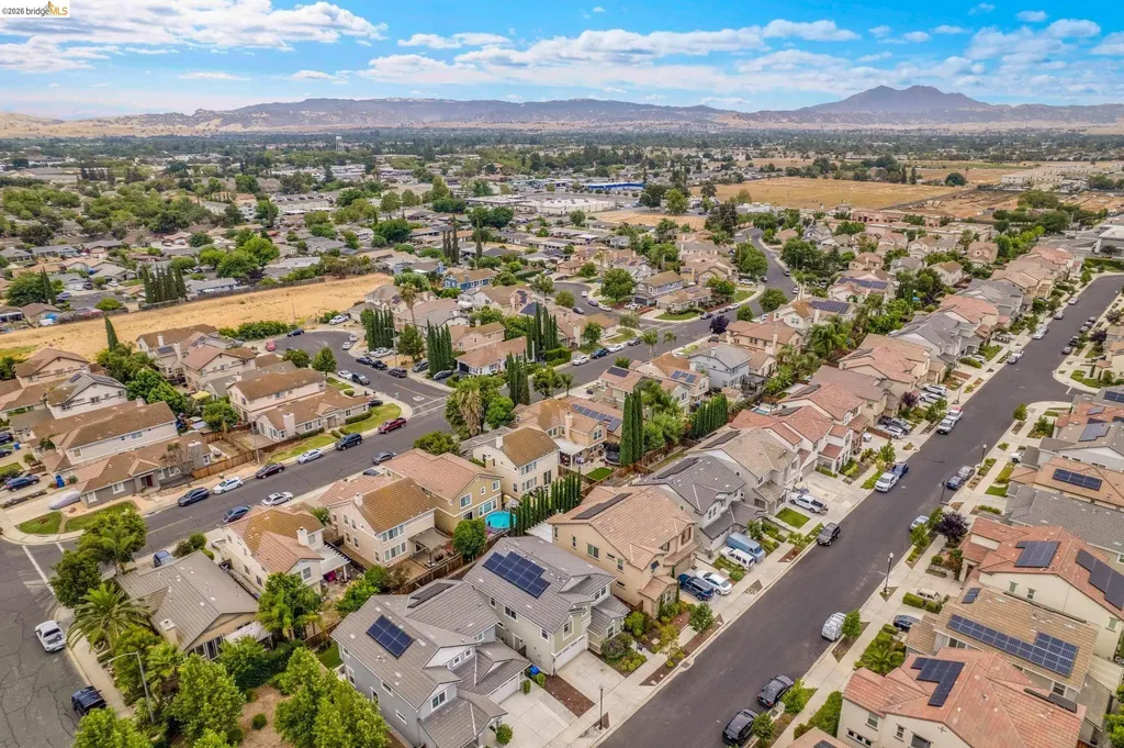 184 Scott Creek Way Brentwood CA 94513
