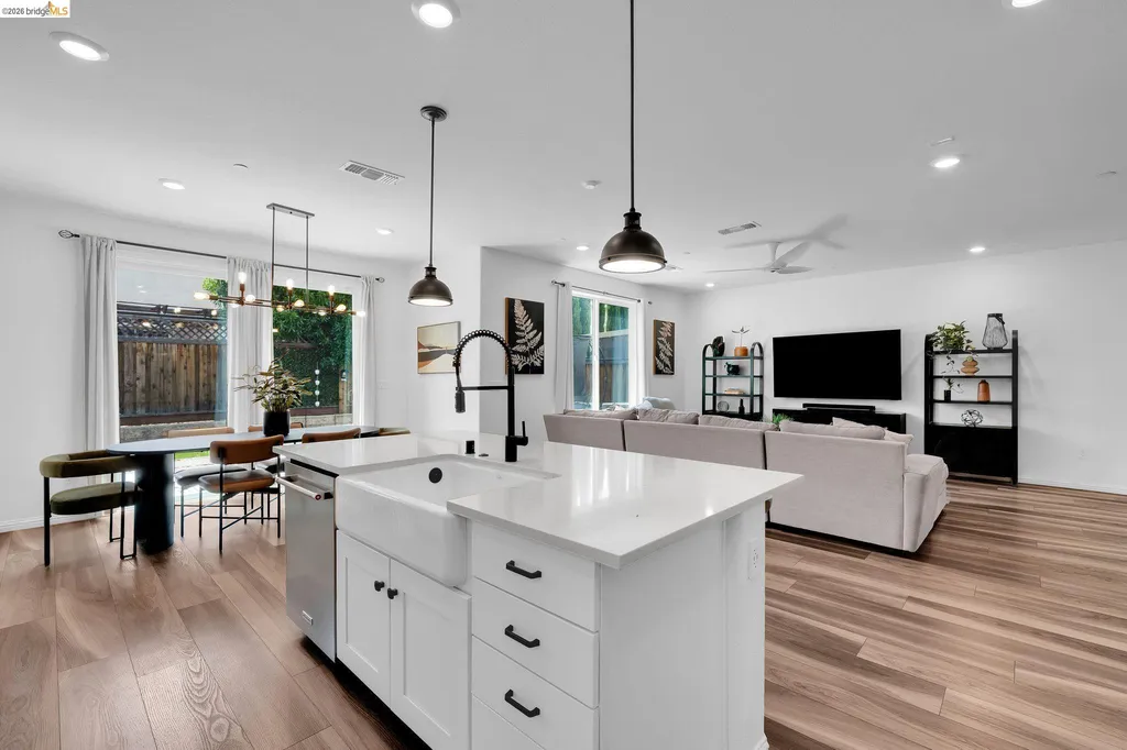184 Scott Creek Way Brentwood CA 94513