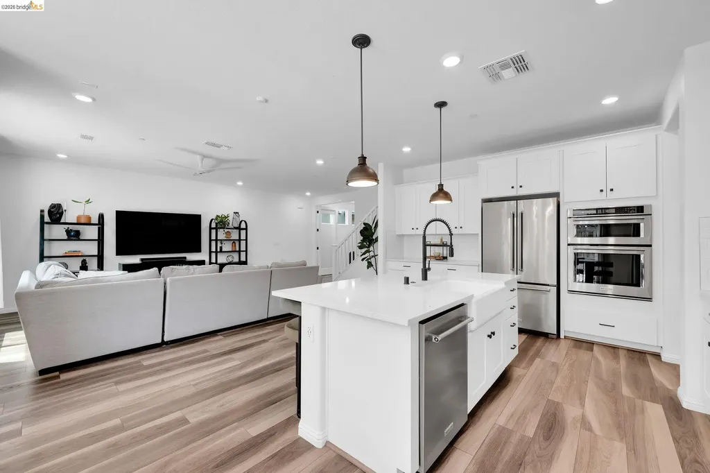 184 Scott Creek Way Brentwood CA 94513