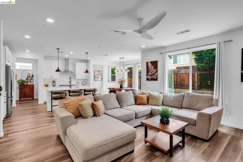 184 Scott Creek Way Brentwood CA 94513