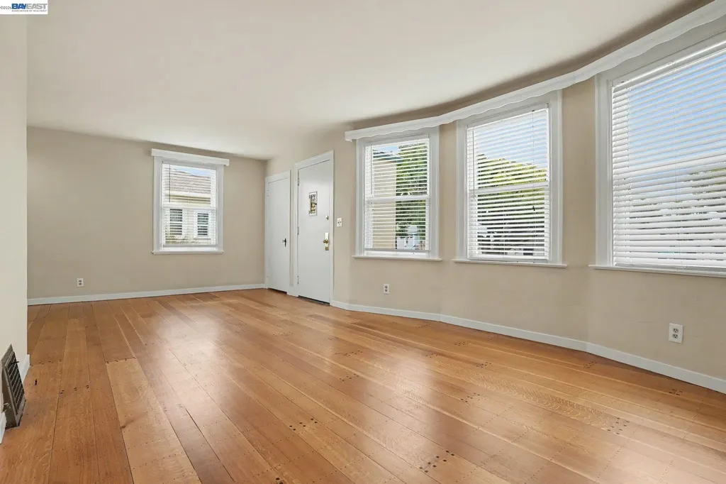 301 Lincoln Avenue Alameda CA 94501