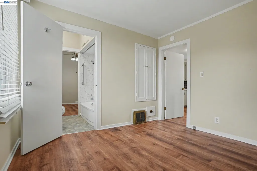 301 Lincoln Avenue Alameda CA 94501
