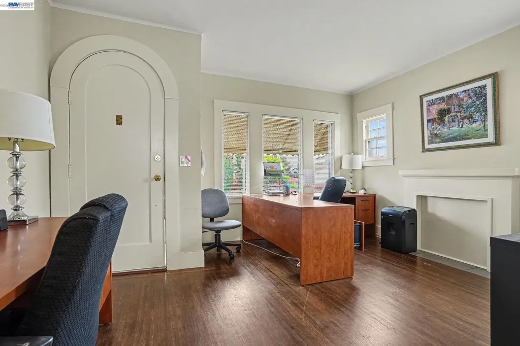 301 Lincoln Avenue Alameda CA 94501
