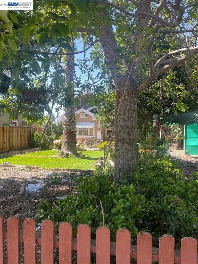 656 Juana Avenue San Leandro CA 94577