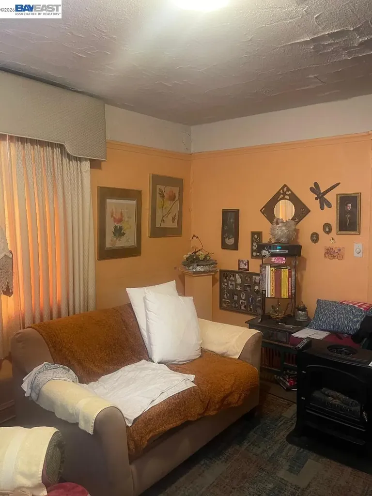 656 Juana Avenue San Leandro CA 94577