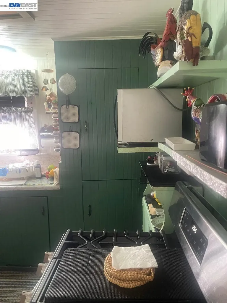 656 Juana Avenue San Leandro CA 94577