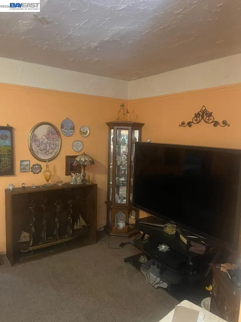 656 Juana Avenue San Leandro CA 94577