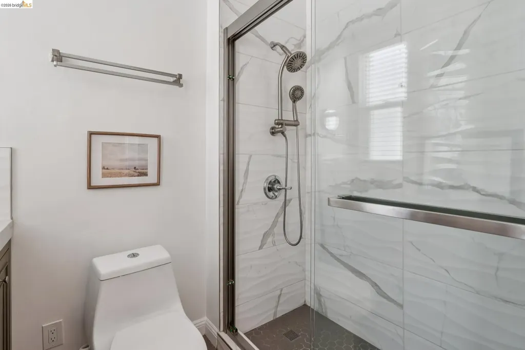815 Portal Avenue Oakland CA 94610