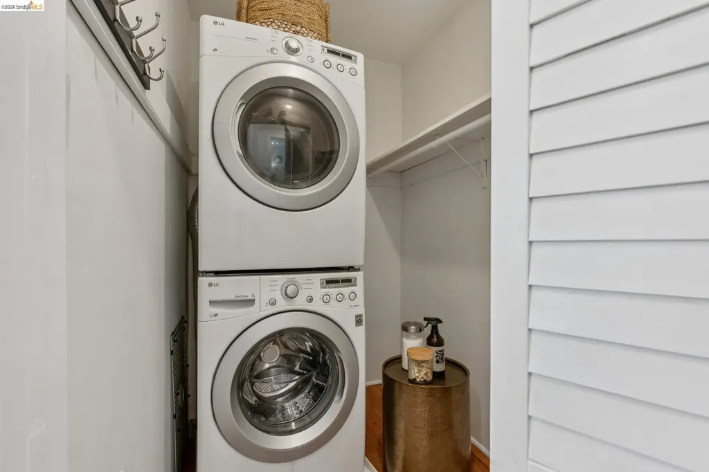 815 Portal Avenue Oakland CA 94610