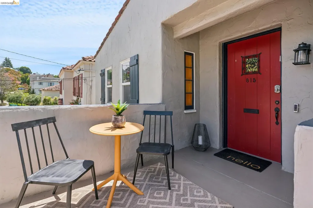 815 Portal Avenue Oakland CA 94610