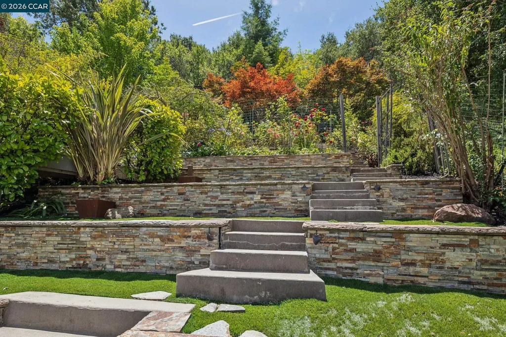 6 Monte Vista Road Orinda CA 94563