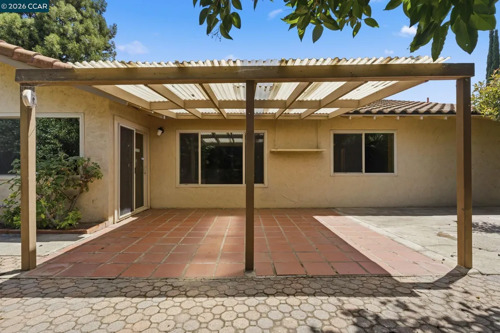 72 Lake Drive Antioch CA 94509