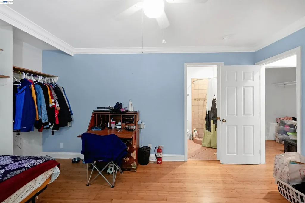 1743 Panda Way Hayward CA 94541