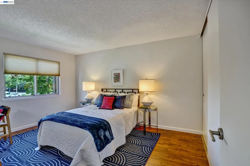 1175 Island Drive Alameda CA 94502