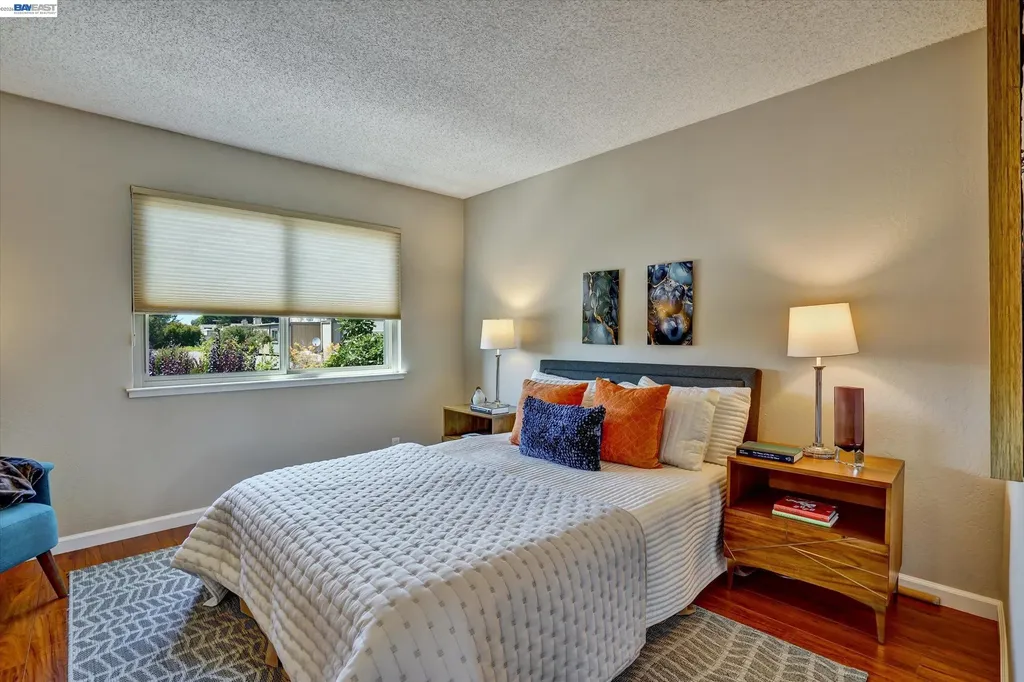 1175 Island Drive Alameda CA 94502