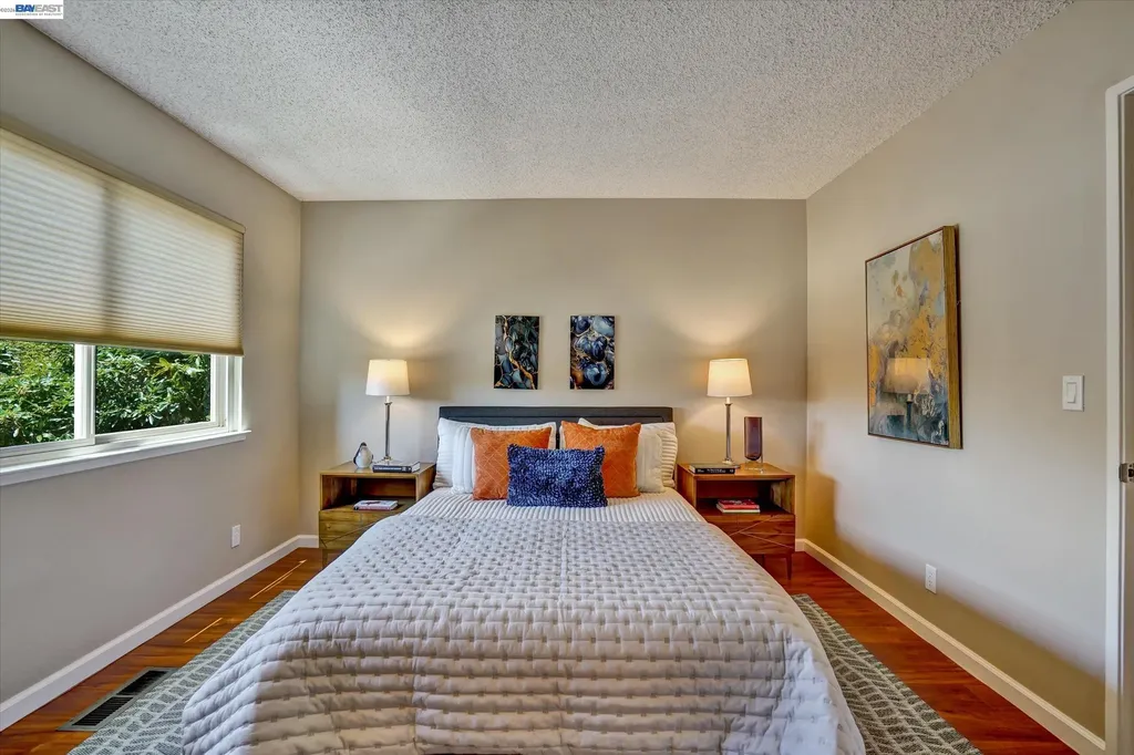 1175 Island Drive Alameda CA 94502