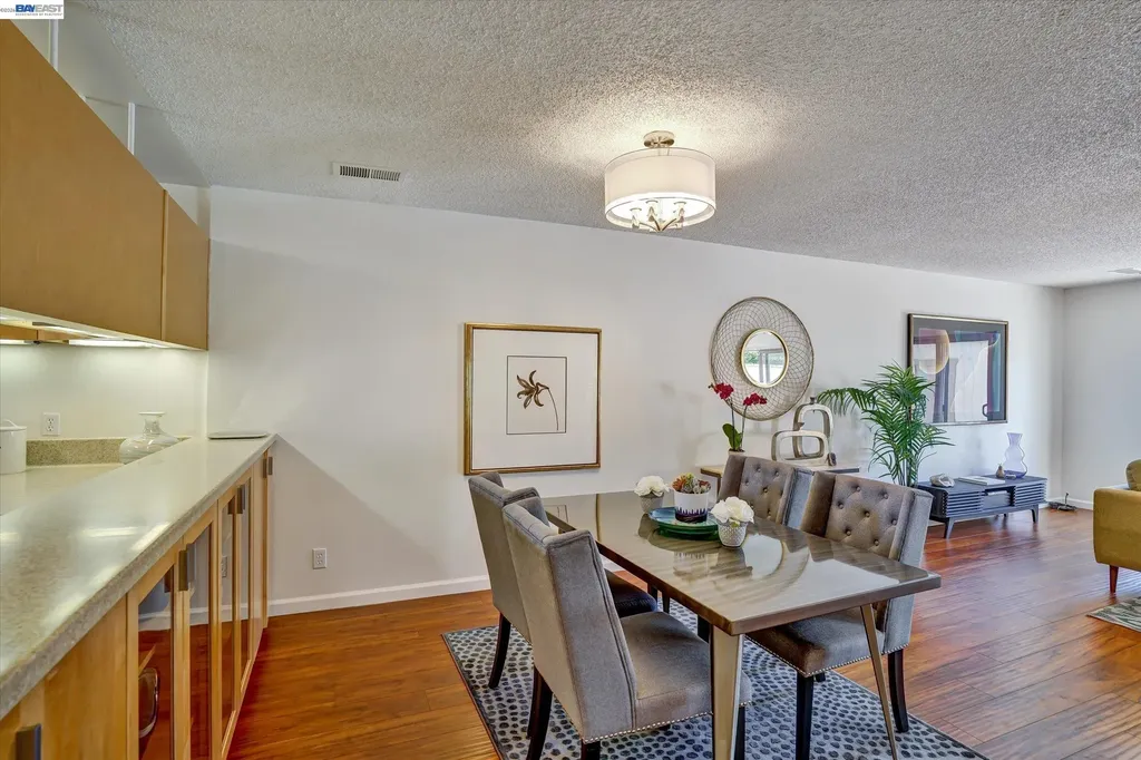 1175 Island Drive Alameda CA 94502