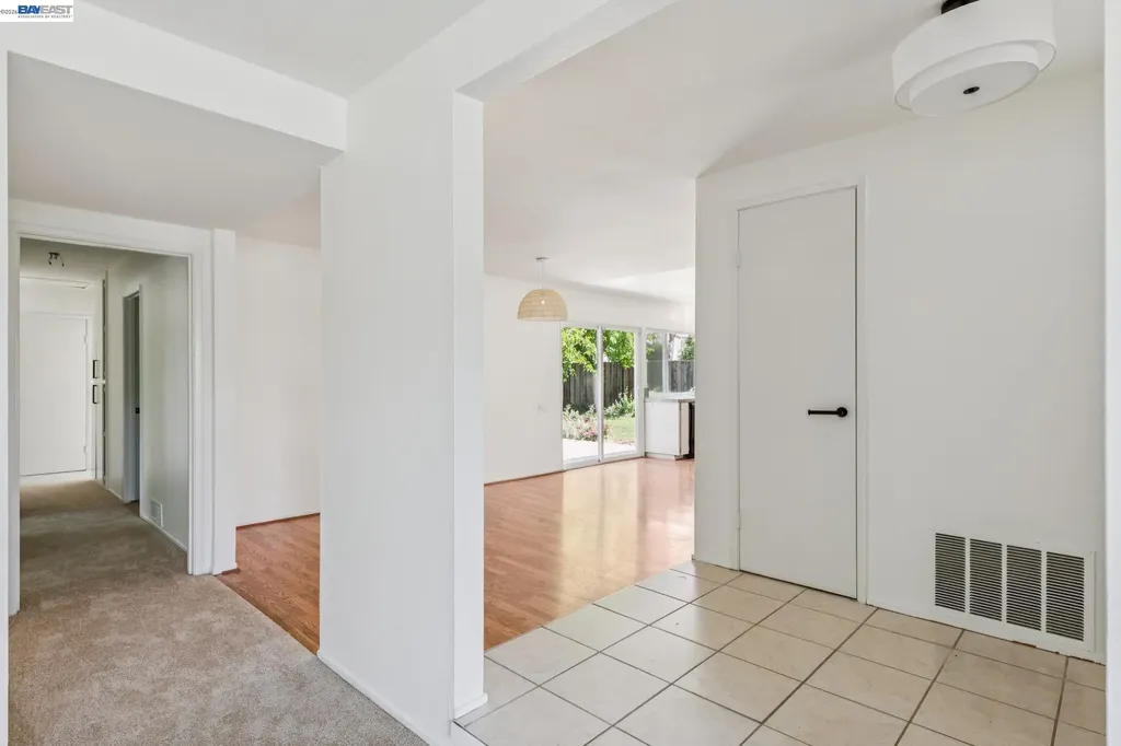 2884 Lyon Circle Concord CA 94518