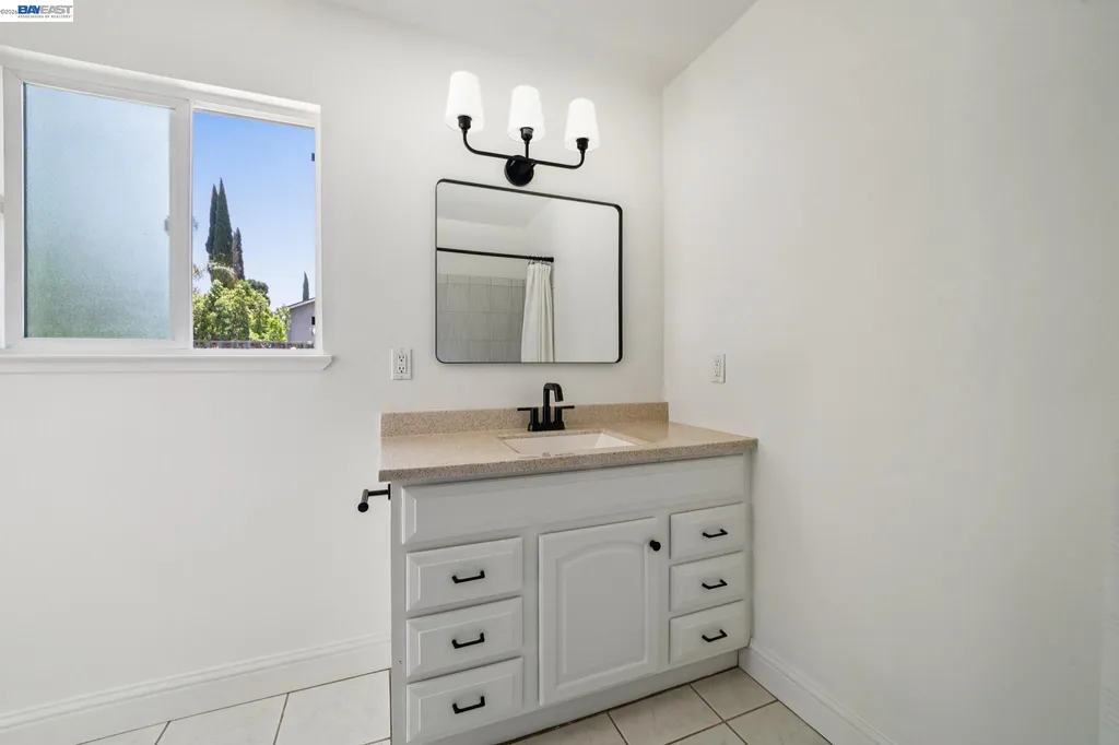 2884 Lyon Circle Concord CA 94518