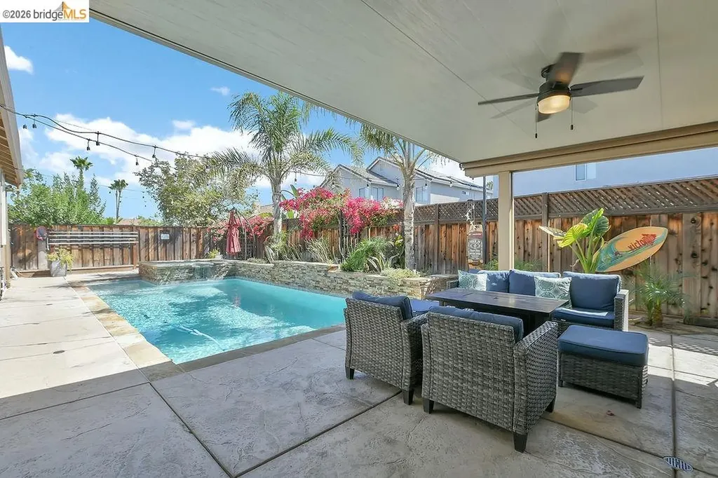 2459 Pacific Grove Court Discovery Bay CA 94505