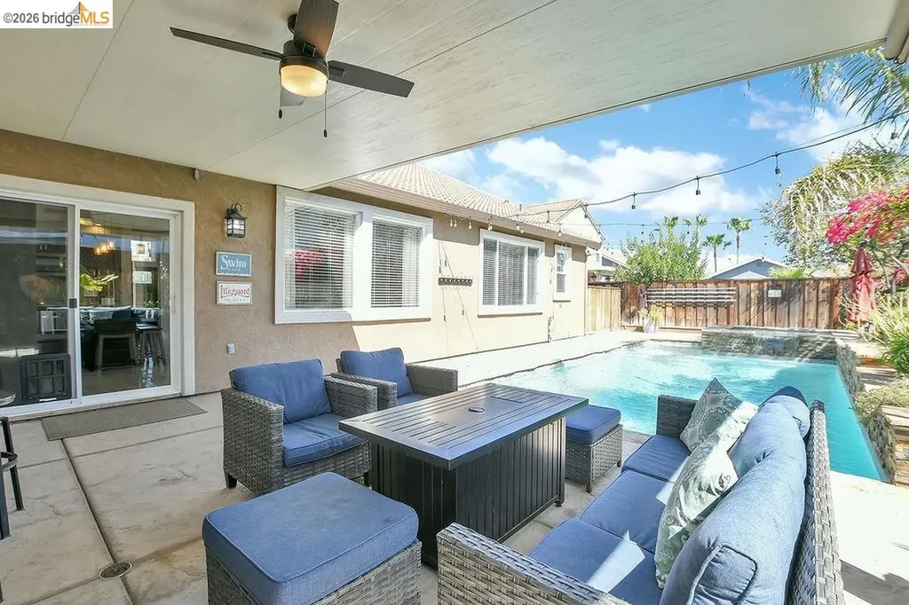 2459 Pacific Grove Court Discovery Bay CA 94505