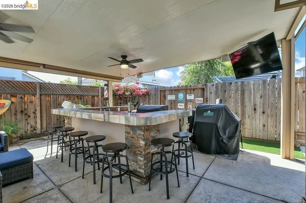 2459 Pacific Grove Court Discovery Bay CA 94505