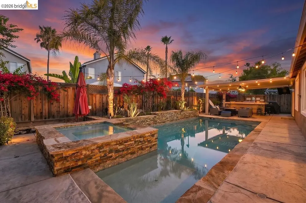 2459 Pacific Grove Court Discovery Bay CA 94505