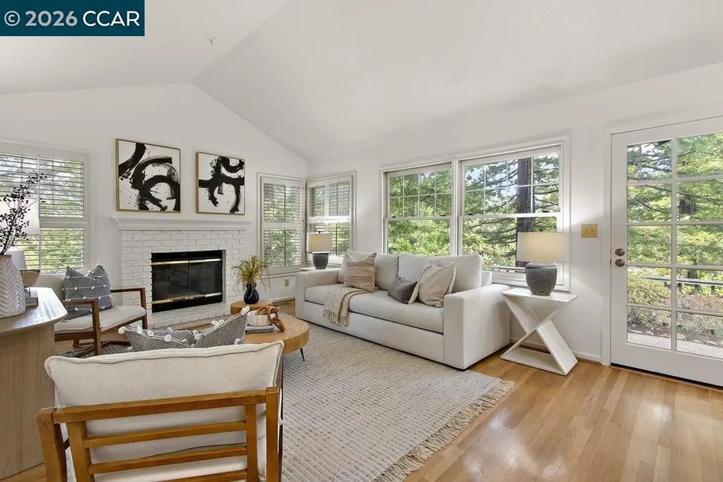 1901 Lakeshire Drive Walnut Creek CA 94595